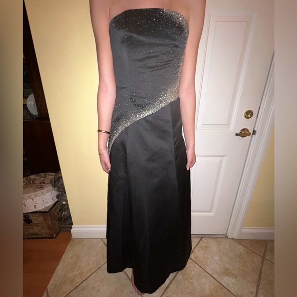 Black Satin Cache strapless evening gown size 2 rhinestone. - Picture 2 of 5